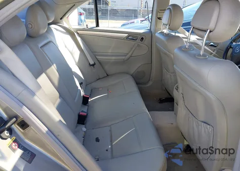 2005 Mercedes-Benz C 230 Kompressor Sport z USA, uszkodzony, nr VIN WDBRF40J85F641776